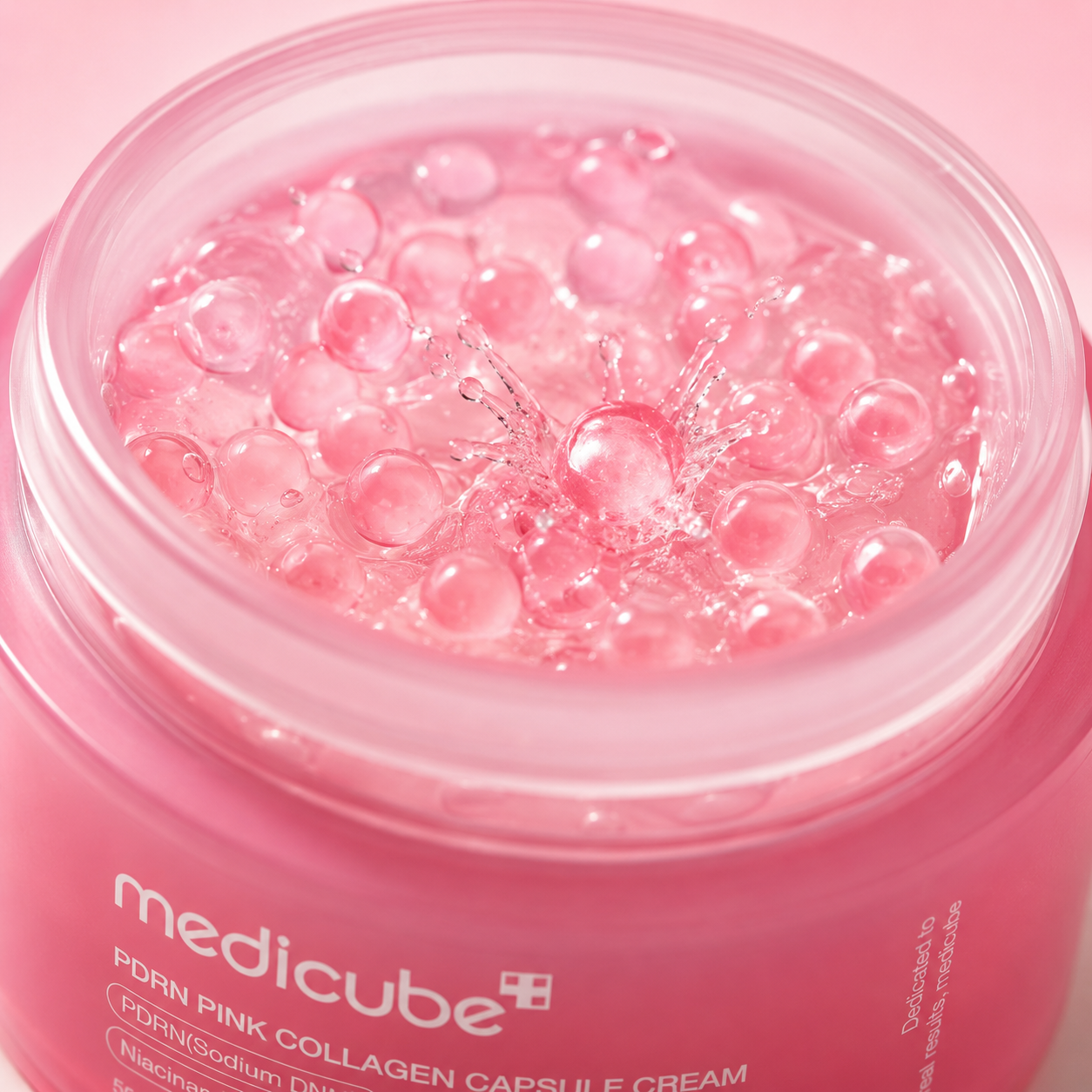 Medicube PDRN Pink Collagen Capsule Cream. La crema de cápsulas coreanas que le da glass skin a tu piel.