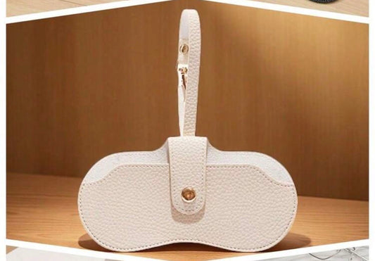 Estuche para Lentes en Eco-Cuero · Protege tus lentes con estilo, el accesorio que se ve tan bien como lo que guarda